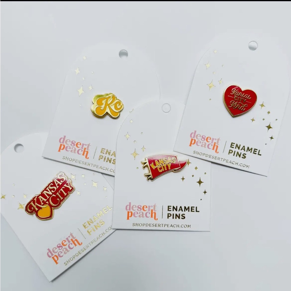 Kansas City Pin Red & Yellow 🏈 - Picture 3 of 4